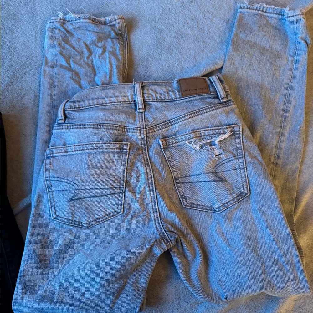 American Eagle Outfitters Light Blue Distressed Jeans